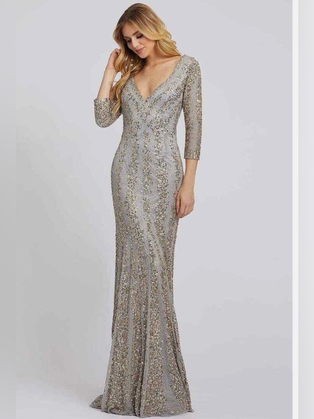 MAC DUGGAL 4247DCL SEQUINED GOWN